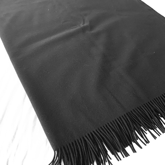 Banana Republic Cashmere Throw Blanket - Picture 4 of 4